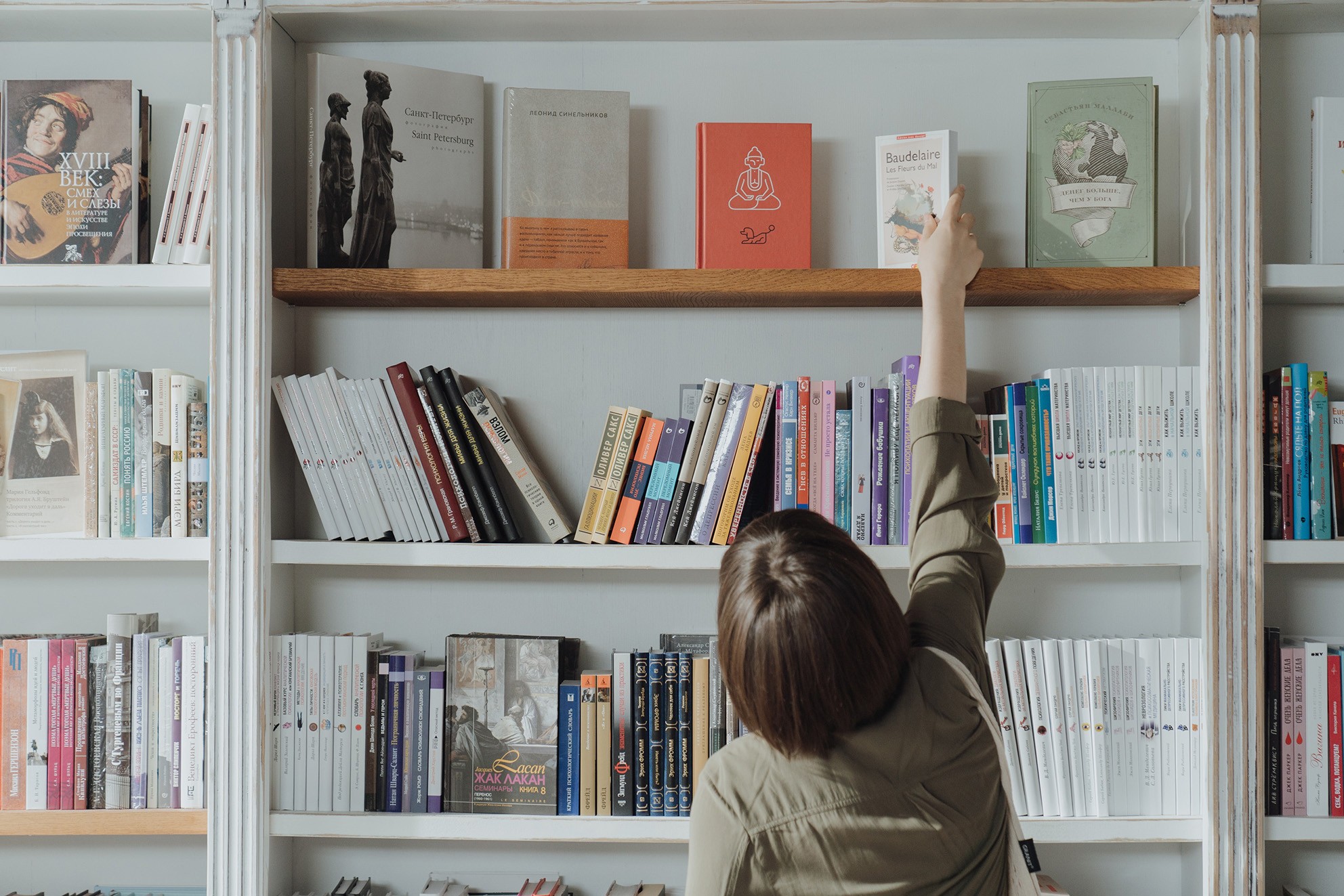 Leia mais sobre o artigo PROPAGANDA DE LIVRO: 5 DICAS ESSENCIAIS PARA TER SUCESSO NA DIVULGAÇÃO DA SUA OBRA